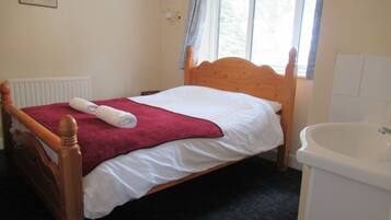 Free WiFi, bed sheets