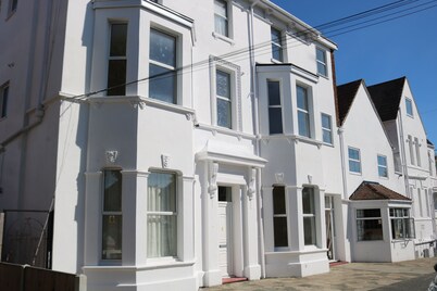 Lennard House