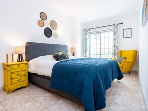 3 chambres, fer et planche à repasser, Wi-Fi, literie fournie