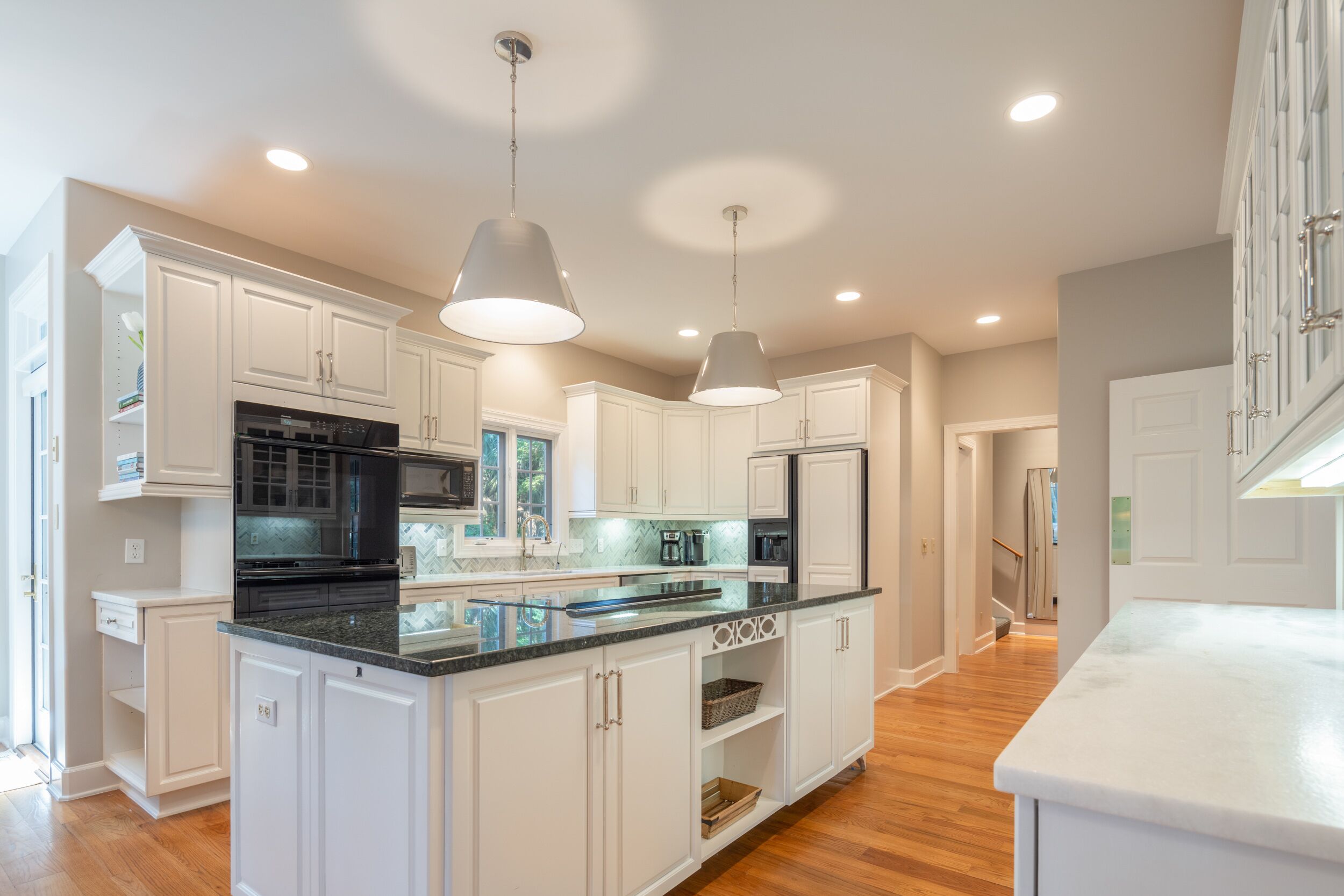 Heatable Pool, Stylish Decor, Classic BESTNEST at 10 Audubon Pond: Sea Pines