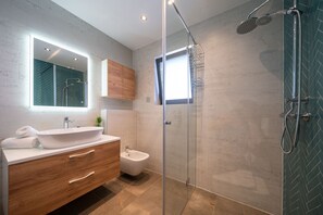 Villa, 2 Bedrooms, Private Pool, Sea View | Bathroom - Villa Oasis (Zadar)