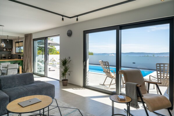 Villa, 2 Bedrooms, Private Pool, Sea View | In-room dining - Villa Oasis (Zadar)