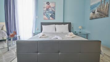 Iron/ironing board, free WiFi, bed sheets