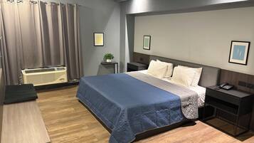 غرفة كلاسيكية للاستخدام الفردي - سرير ملكي | واجهة المنشأة