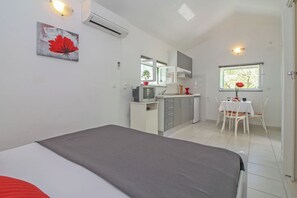 3 camere, Wi-Fi, lenzuola