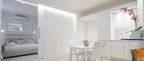 Deluxe-Apartment | Eigene Kochnische | Kühlschrank, Herdplatte, Geschirrspüler, Kaffeemühle