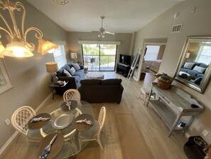 Condo, 2 Bedrooms | Living area