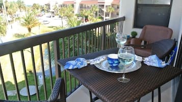 Huoneisto, 2 makuuhuonetta | Ulkoruokailutilat