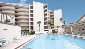 Condo, 2 habitaciones | Alberca