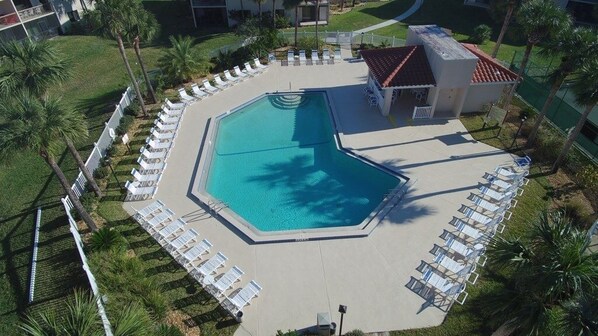 Condo, 2 chambres | Piscine | Piscine chauffée