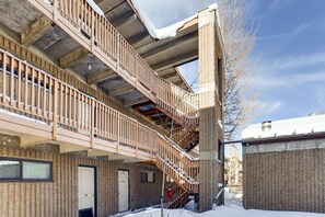 콘도, 침실 2개 | 외관