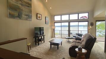 Ferienhaus, 3 Schlafzimmer | Wohnbereich | Smart-TV, Streaming-Dienste