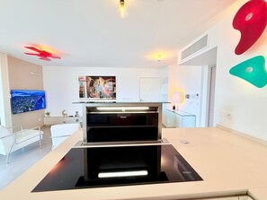 Interior - 3P Vue spectaculaire les pieds dans l’eau (Villeneuve-Loubet)