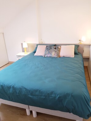 2 chambres, lit parapluie, Wi-Fi, draps fournis