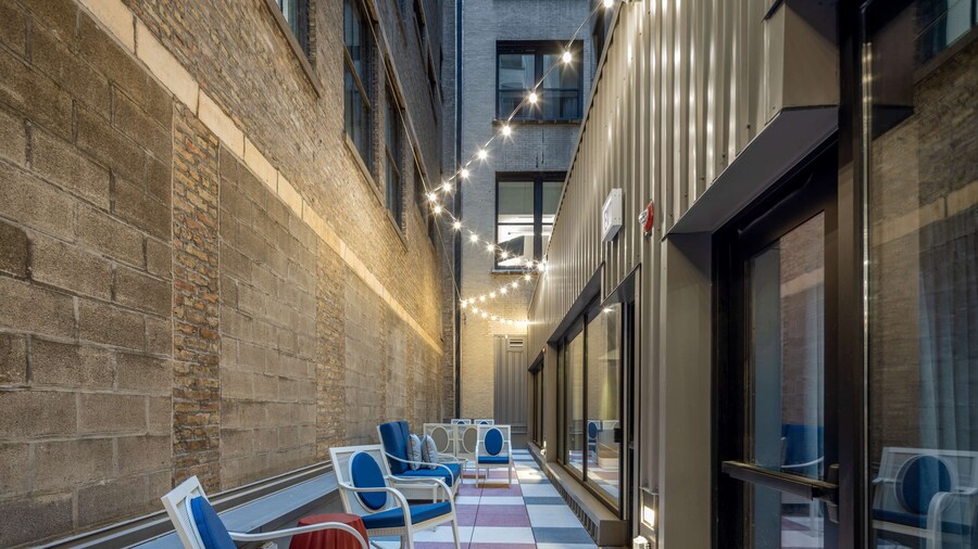 Canopy by Hilton Chicago Central Loop