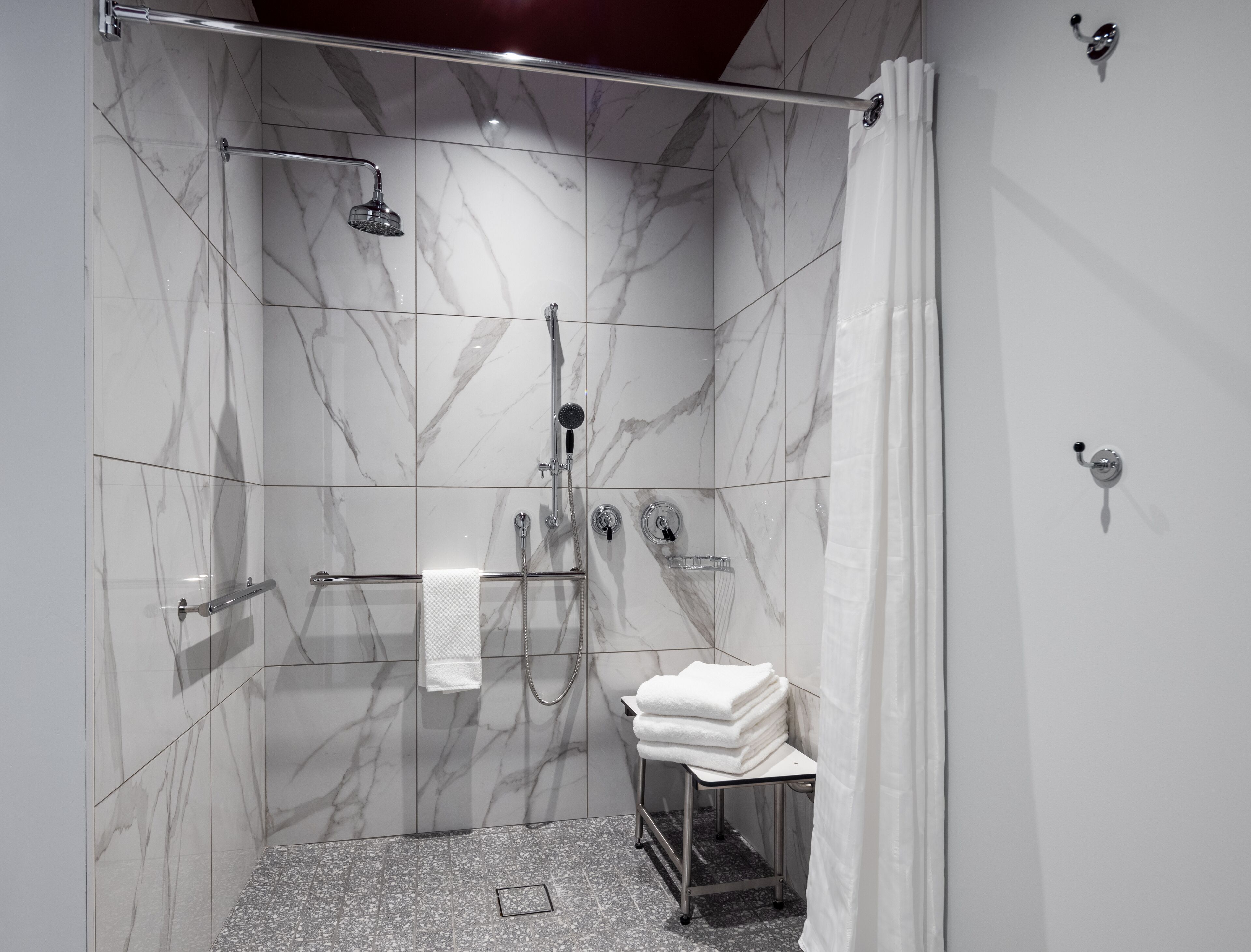 in-room safe, desk, laptop workspace, blackout curtains