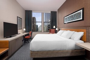 Room, 1 King Bed (Landmark View) - Hilton Garden Inn Chicago Central Loop (Chicago)