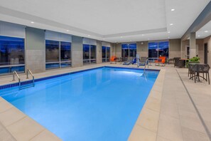 Piscine intérieure
