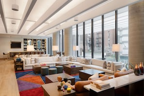 Lobby - Motto by Hilton New York City Chelsea (New York)