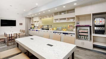 Desayuno buffet incluido todos los días