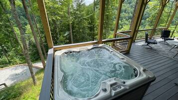 Bain à remous extérieur