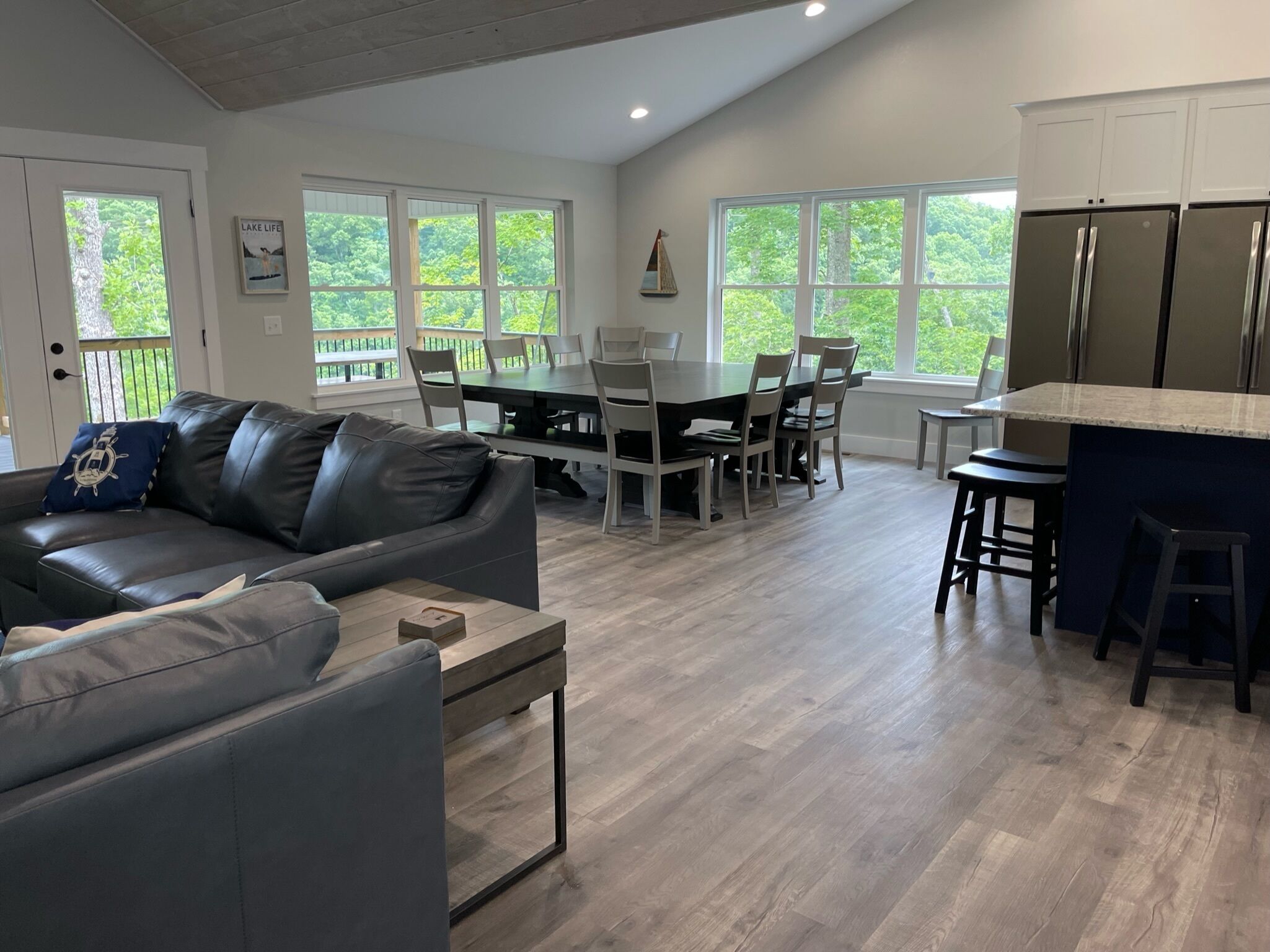 FLASH SALE 8/24-9/1 & 9/7-9/10! BOOK FOR THESE DATES AND RECEIVE A 15% DISCOUNT!