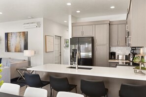 Interior - Family Reunion Fun (#13 and #15) SLEEPS 32! GREAT AMENITIES! (St. George)