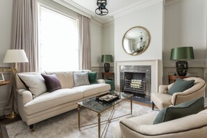 Apartment (4 Bedrooms) | Living area | TV - First Street III by Onefinestay (London)