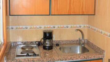 Fridge, microwave, stovetop, electric kettle