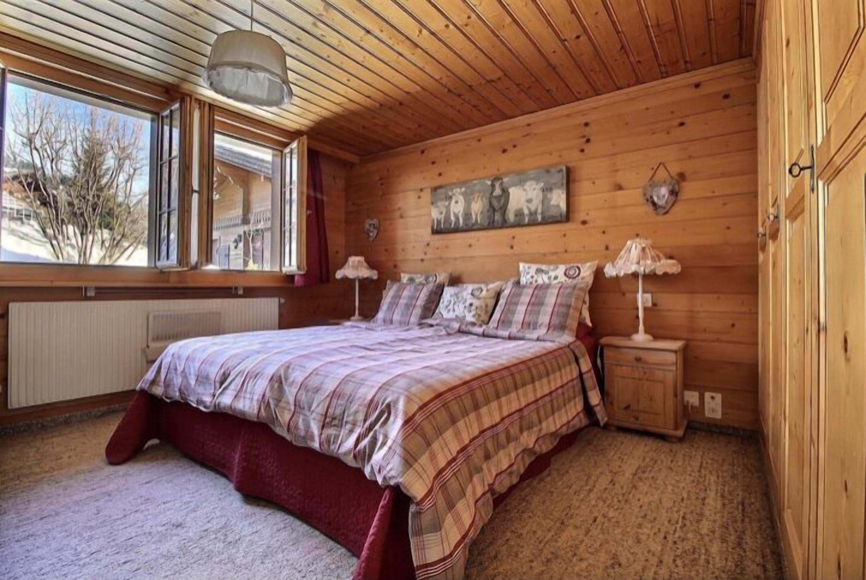 Chalet | 4 bedrooms, iron/ironing board, free WiFi, bed sheets