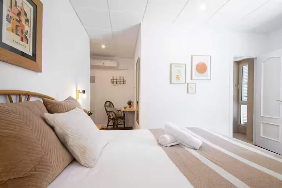 Comfort Room, 1 Double Bed, Ensuite, City View