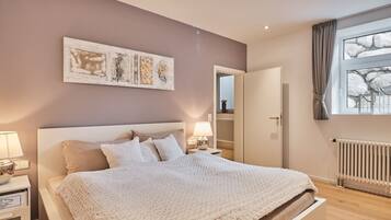 2 Schlafzimmer, Reisekinderbett, kostenloses WLAN, Bettwäsche