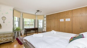 3 bedrooms, iron/ironing board