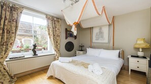 3 bedrooms, iron/ironing board - Plum Guide - The Artist Getaway (London)