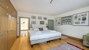 Miscellaneous - Plum Guide - The Artist Getaway (London)