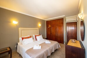 2 Schlafzimmer, Zimmersafe, Bügeleisen/Bügelbrett, kostenloses WLAN