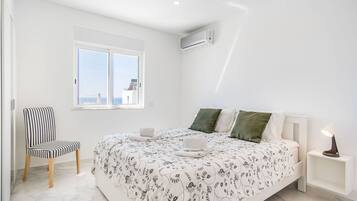 3 quartos, ferros/tábuas de passar roupa, Wi-Fi de cortesia