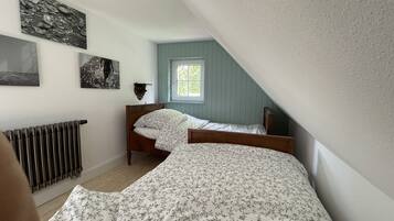 4 Schlafzimmer, kostenloses WLAN, Bettwäsche