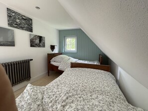 4 Schlafzimmer, kostenloses WLAN, Bettwäsche