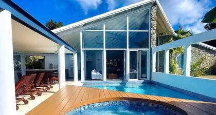 Anglesea Lux Villa w/pool, hot tub, spa shower & steamroom