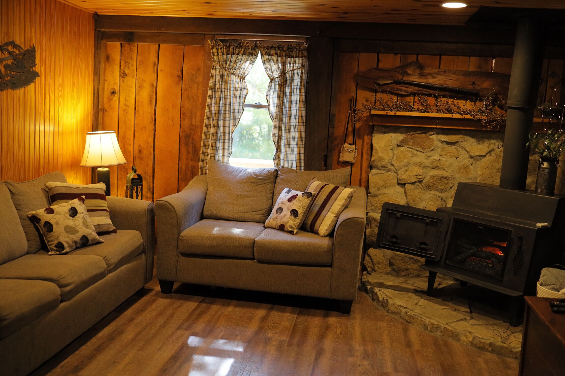 Secluded Hot Tub Cabin in the Heart of Southeast Ohio