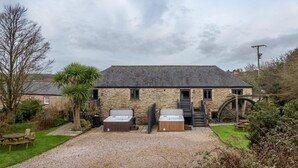 Exterior - Plum Guide - Mill House (Newquay)