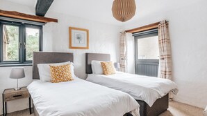 Room - Plum Guide - Mill House (Newquay)