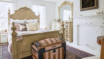 3 bedrooms, iron/ironing board