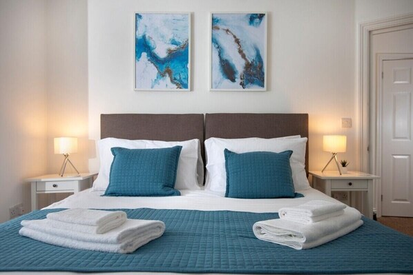 2 bedrooms, iron/ironing board