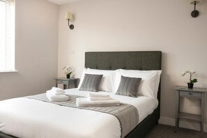 3 bedrooms, iron/ironing board