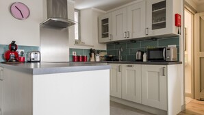 Private kitchen - Plum Guide - Groom's Bell (Duns)