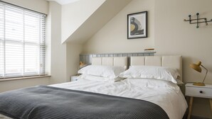 Room - Plum Guide - Groom's Bell (Duns)