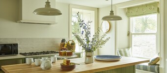 Plum Guide - Brownber House