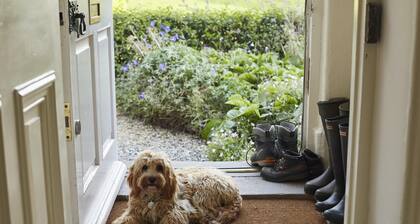 Plum Guide - Brownber House